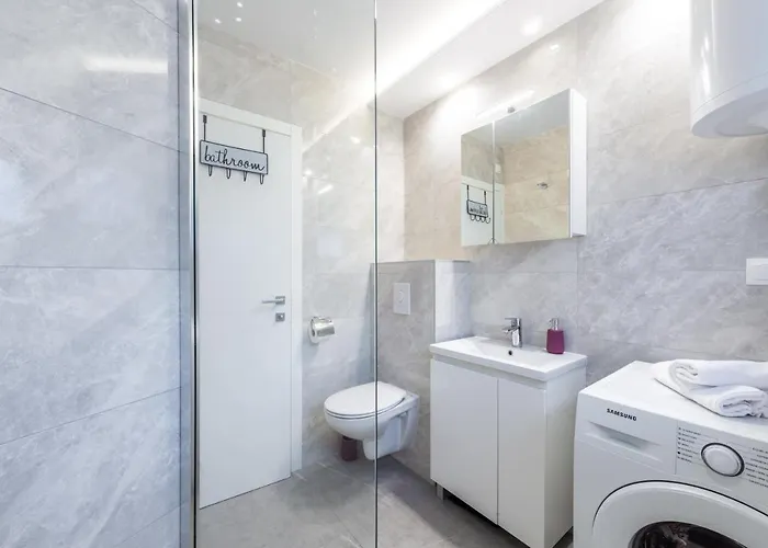 Almaris دوبروفينك