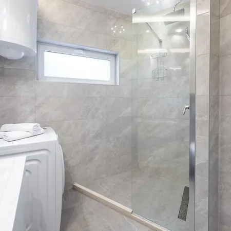 Almaris * 杜布罗夫尼克